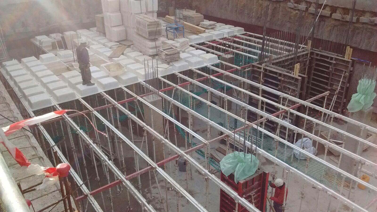Encofrado interior en obra